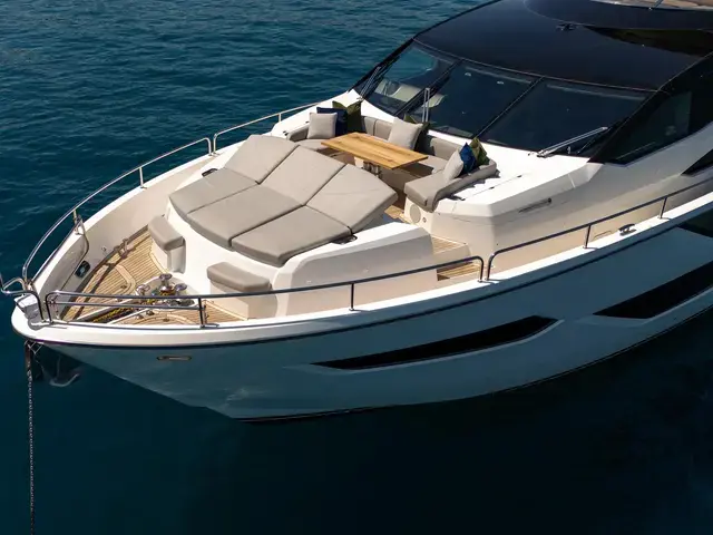 Sunseeker 88m Yacht