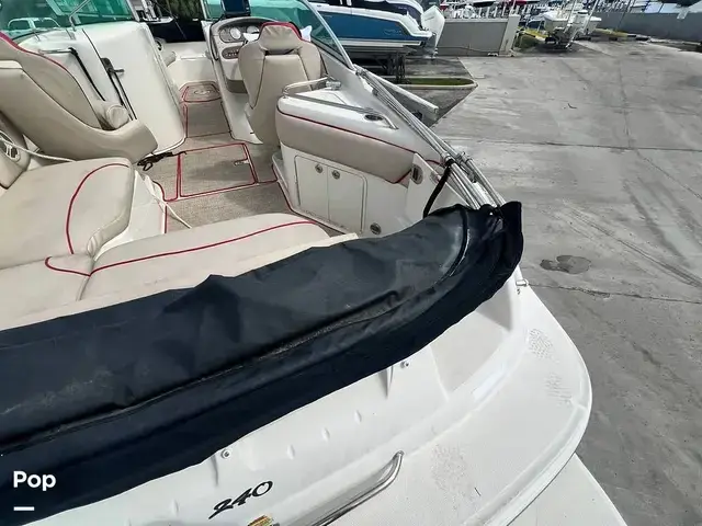 Sea Ray 240 Sundeck