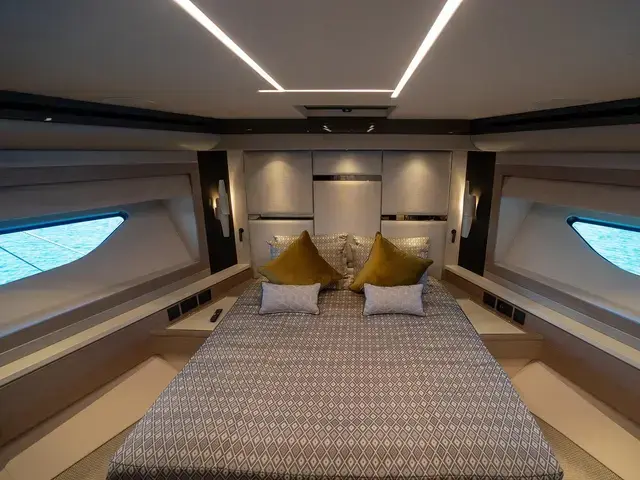 Sunseeker 88m Yacht