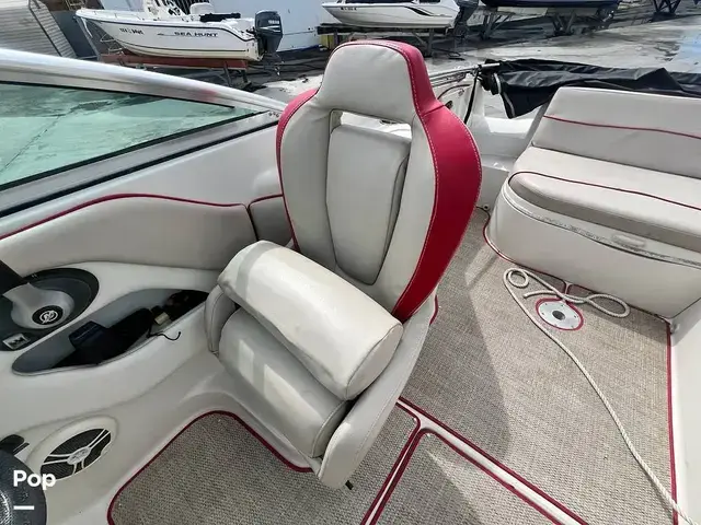 Sea Ray 240 Sundeck