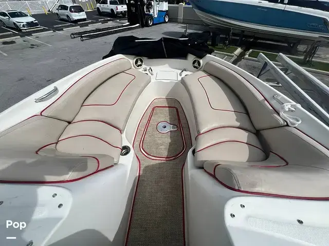 Sea Ray 240 Sundeck