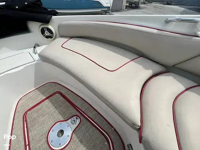 Sea Ray 240 Sundeck