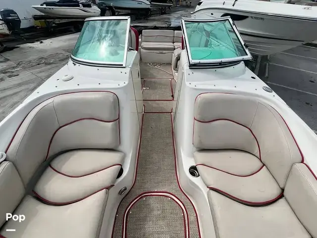 Sea Ray 240 Sundeck