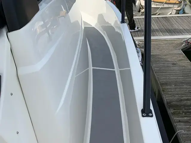 Parker Boats 660