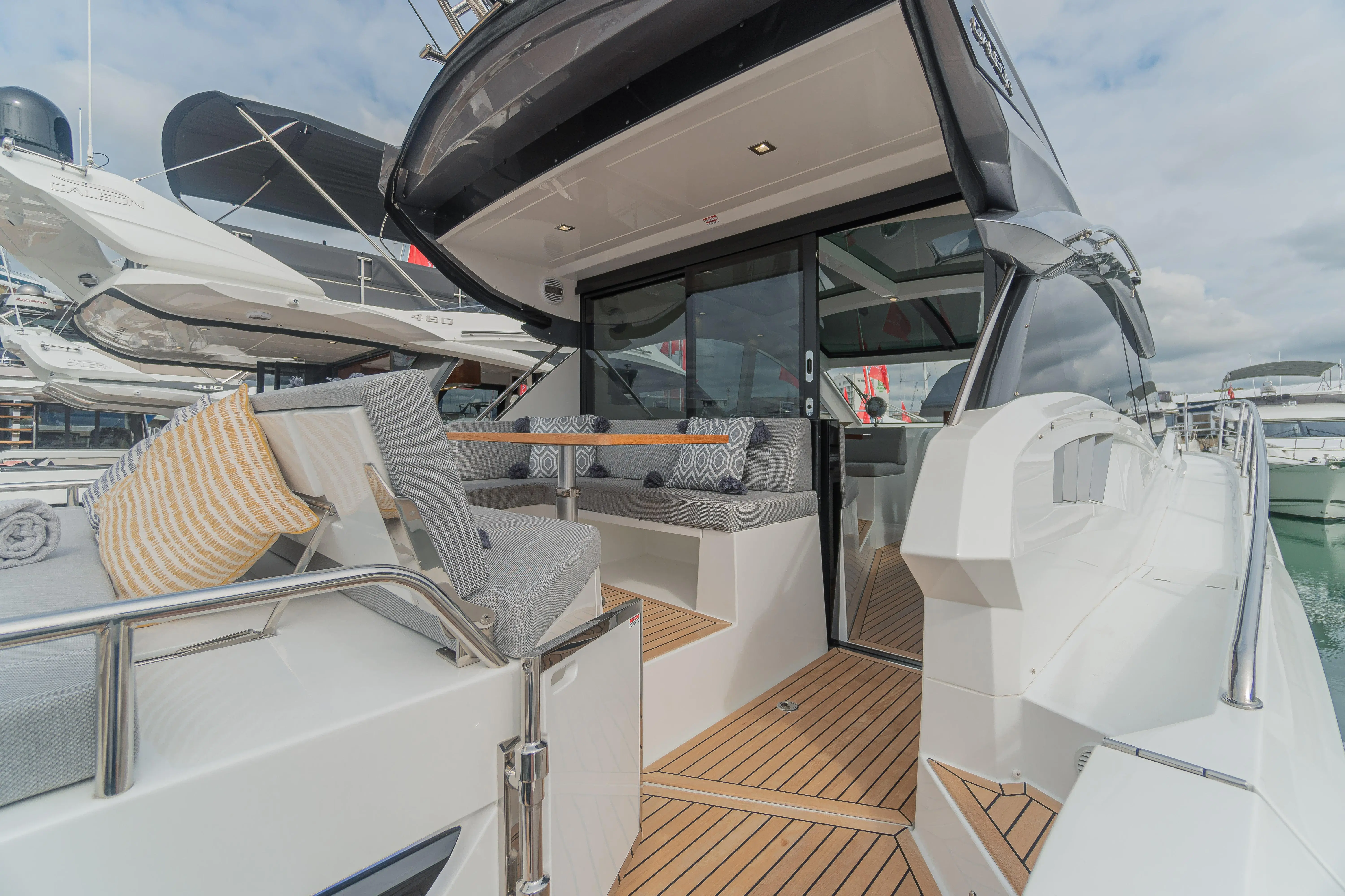 2022 Galeon 485 hts