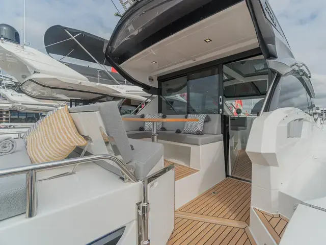 Galeon 485 Hts