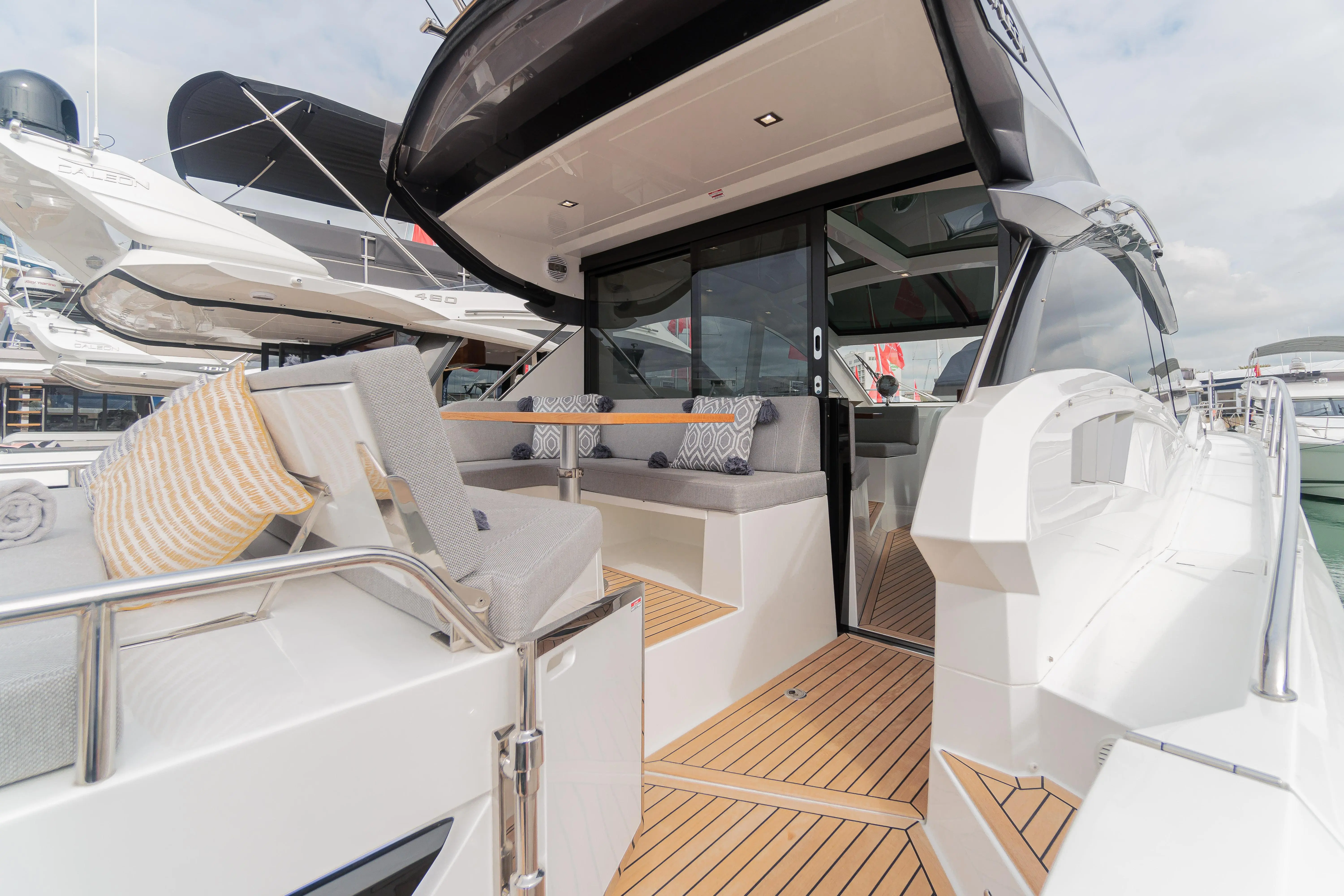 2022 Galeon 485 hts