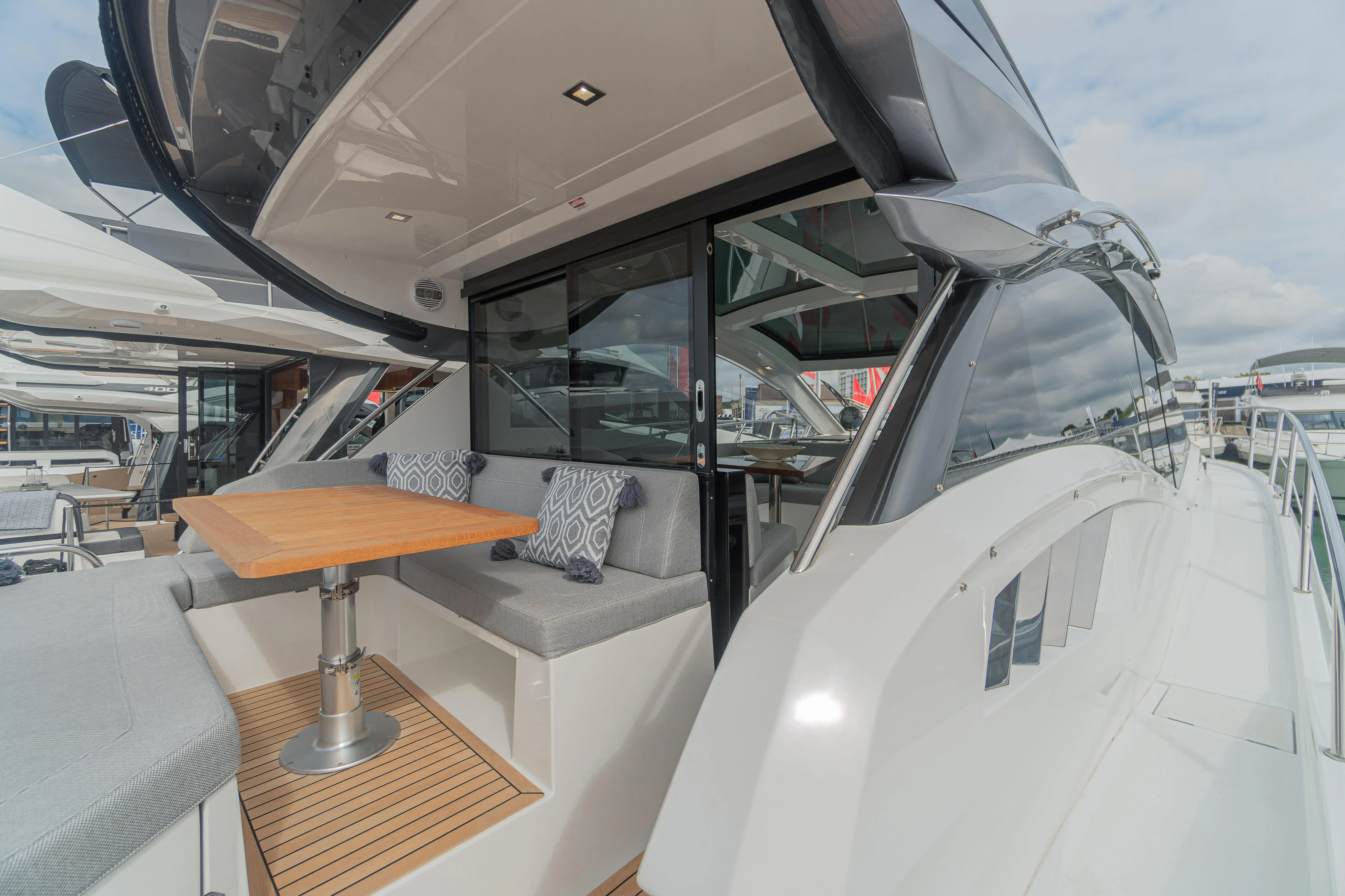 2022 Galeon 485 hts