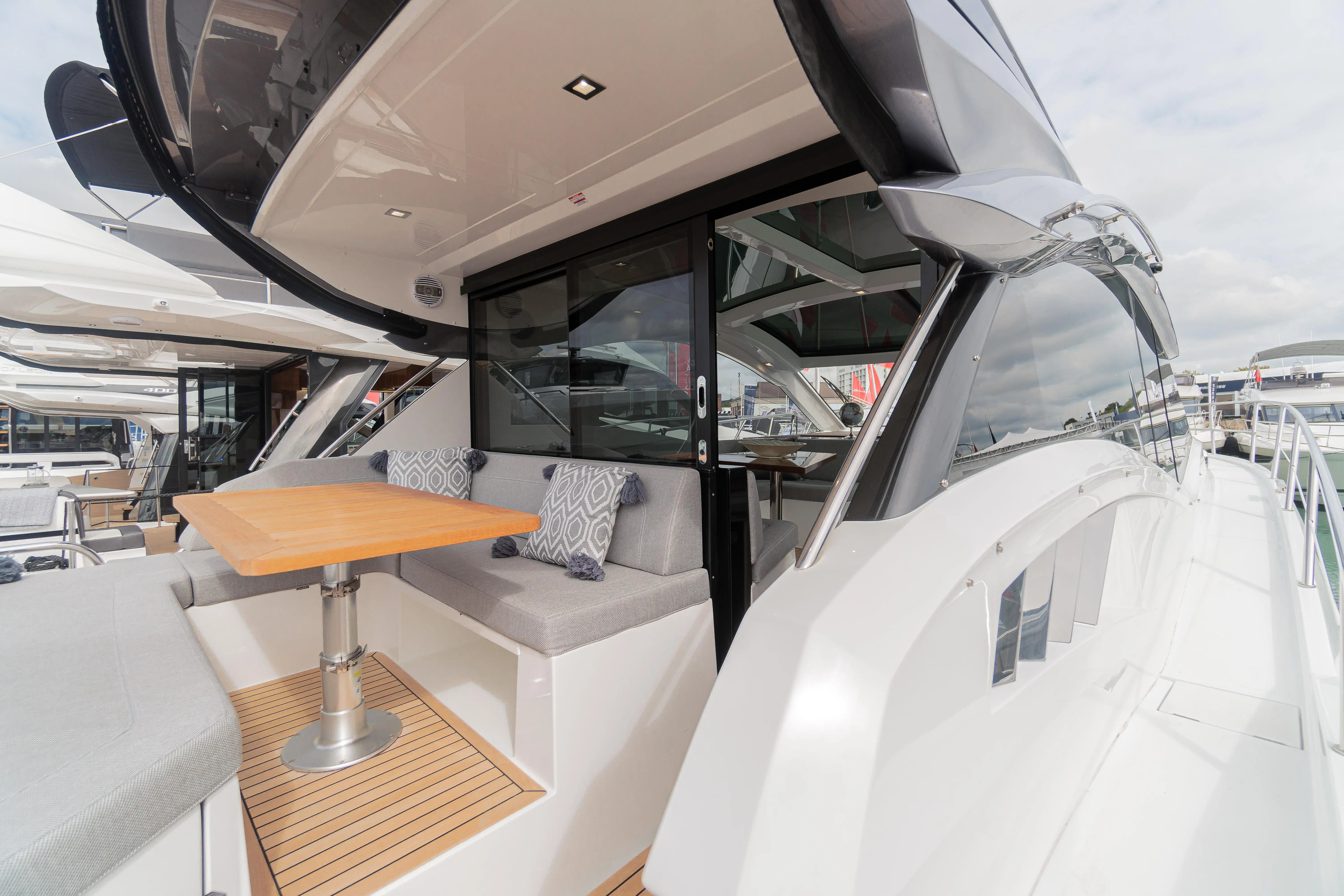 2022 Galeon 485 hts