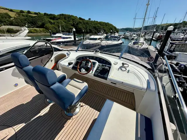 Fairline Squadron 55