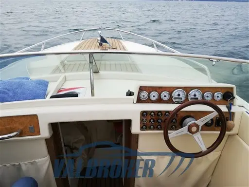 1984 Mercruiser vantage 25