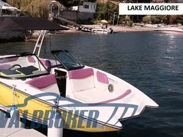 Mastercraft NXT 20