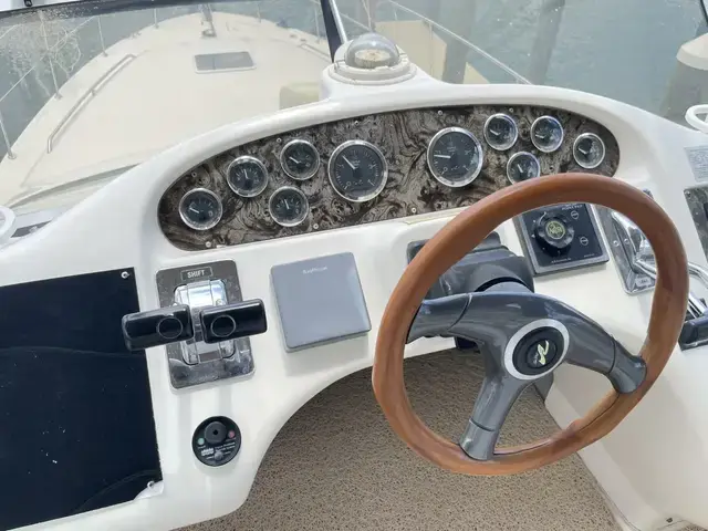 Sea Ray 420 AC