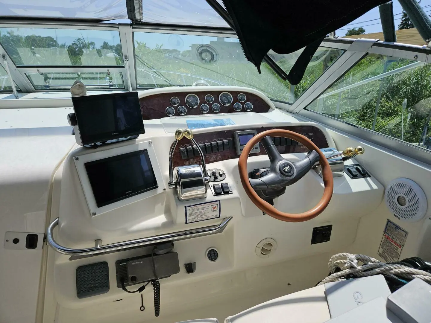 1999 Sea Ray 33