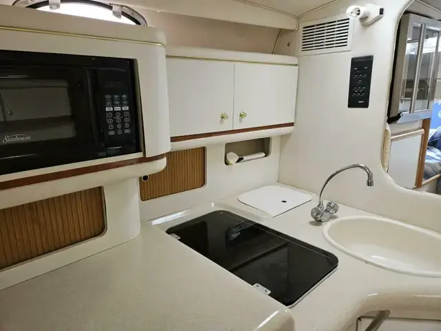 Sea Ray 330 Sundancer