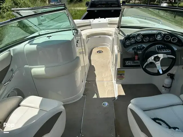 Crownline 252ex