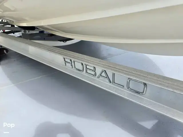 Robalo R200