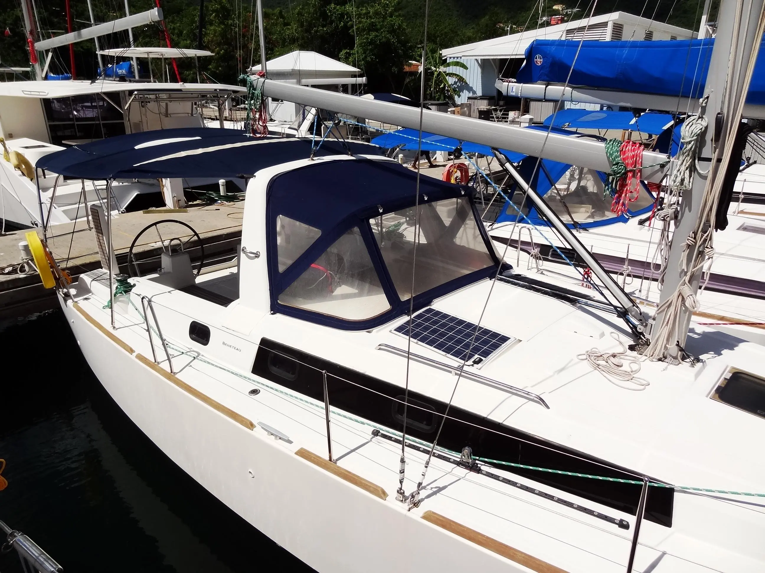 2017 Beneteau oceanis 38