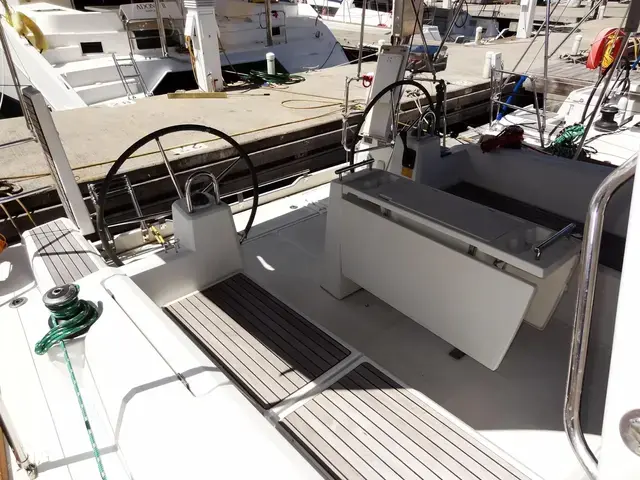 Beneteau Oceanis 38