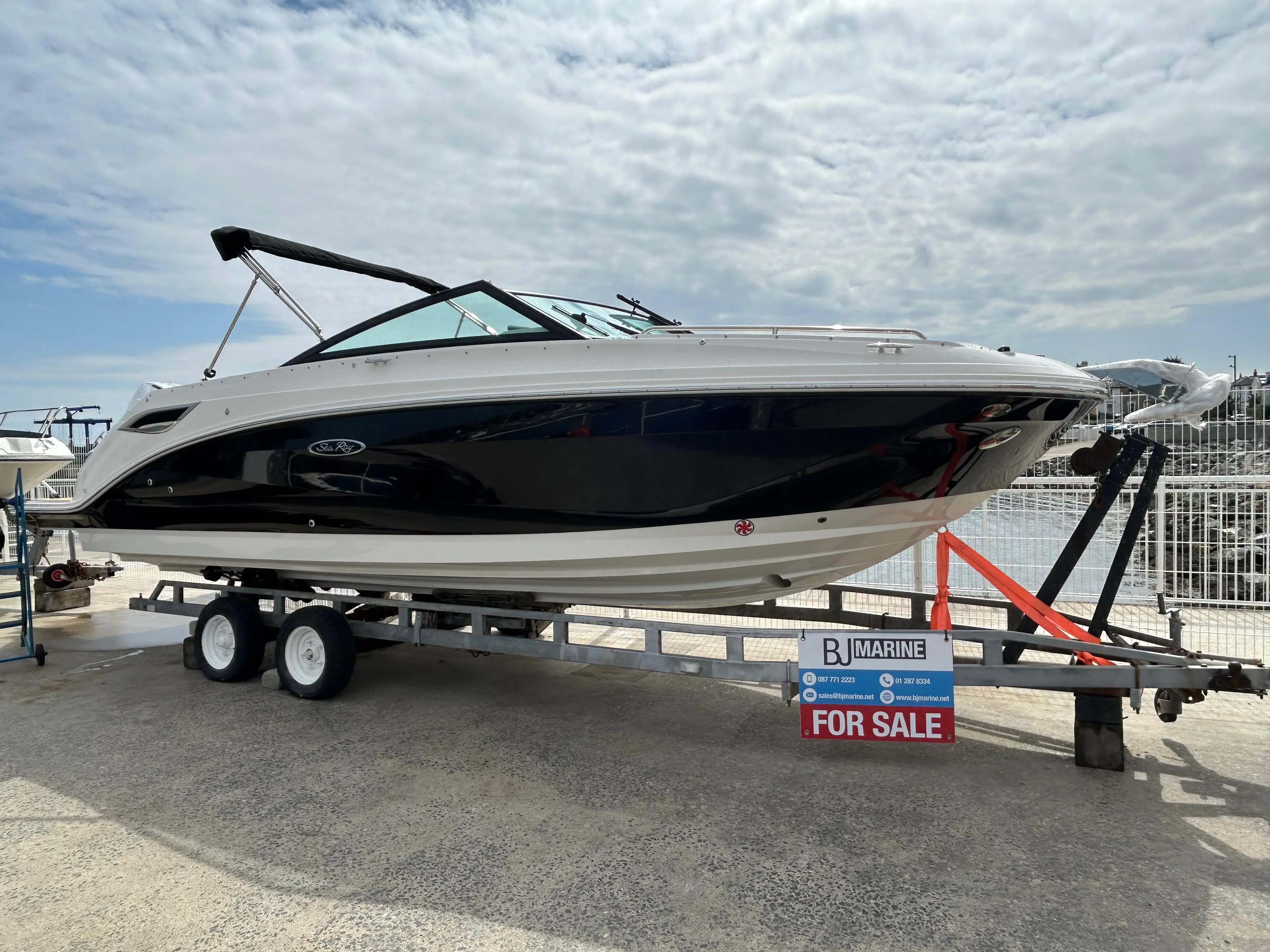 2024 Sea Ray sdx 250 ob