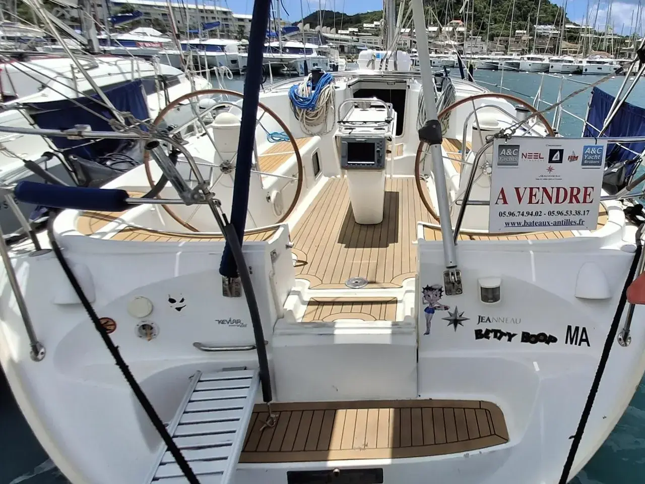 2002 Jeanneau sun odyssey 43