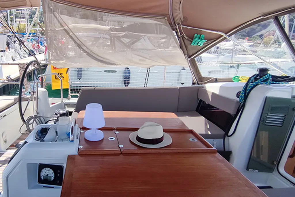 2019 Jeanneau sun odyssey 440