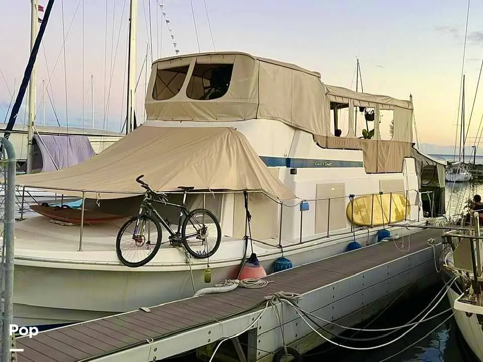 1986 Commodore 450 yacht home