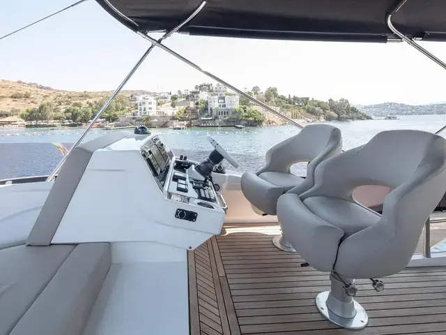 Sunseeker Manhattan 52