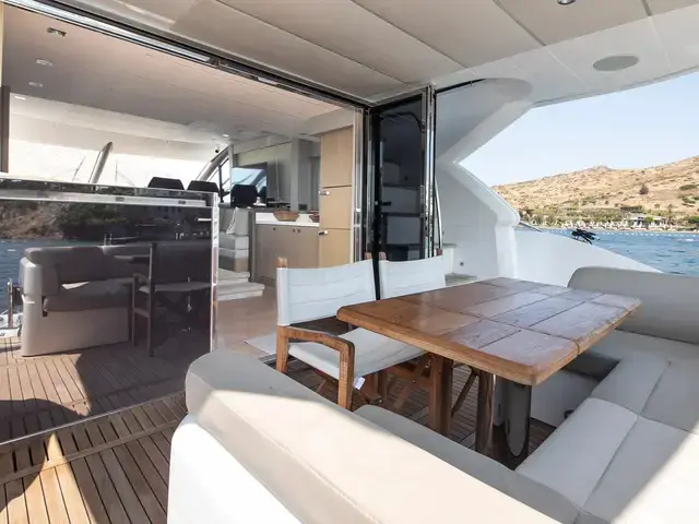 Sunseeker Manhattan 52