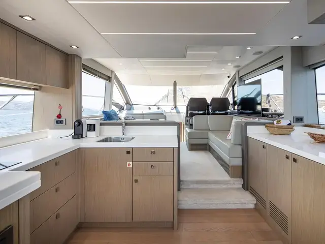 Sunseeker Manhattan 52