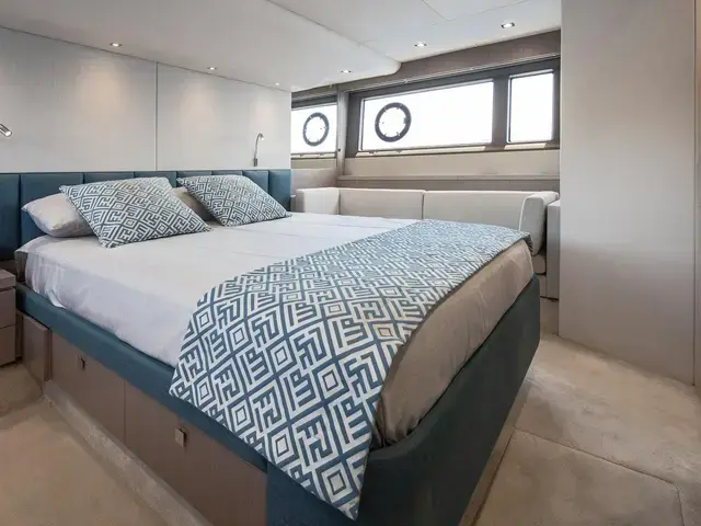 Sunseeker Manhattan 52