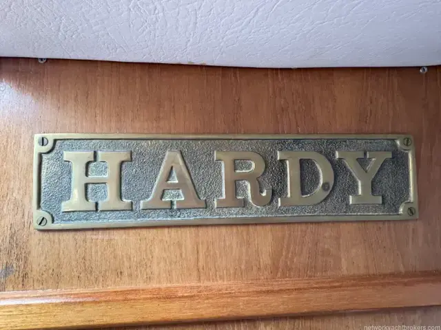 Hardy 27