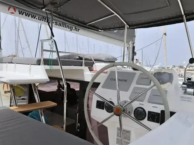 Fountaine Pajot Saona 47