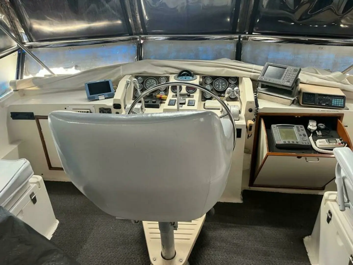 1988 Chb 46 motor yacht