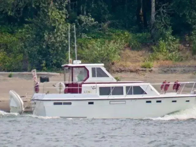 Hatteras 38' Aft Cabin Shadow II