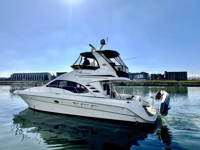 Sea Ray 420 Sedan Bridge Hyperion for sale in United States of America for £279,900