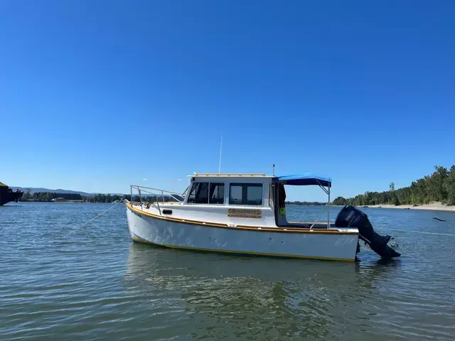 Custom Arch Davis Lobster Boat