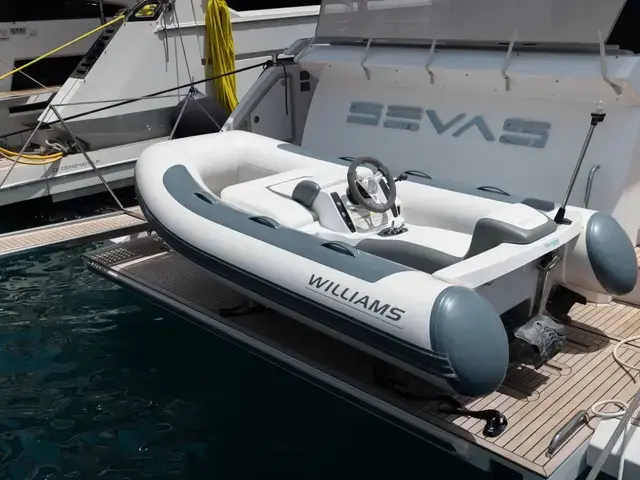 Selva Boats