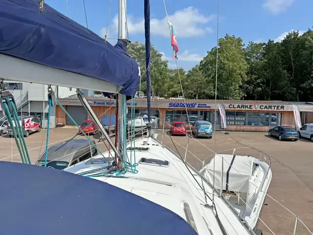 Beneteau Oceanis Clipper 373