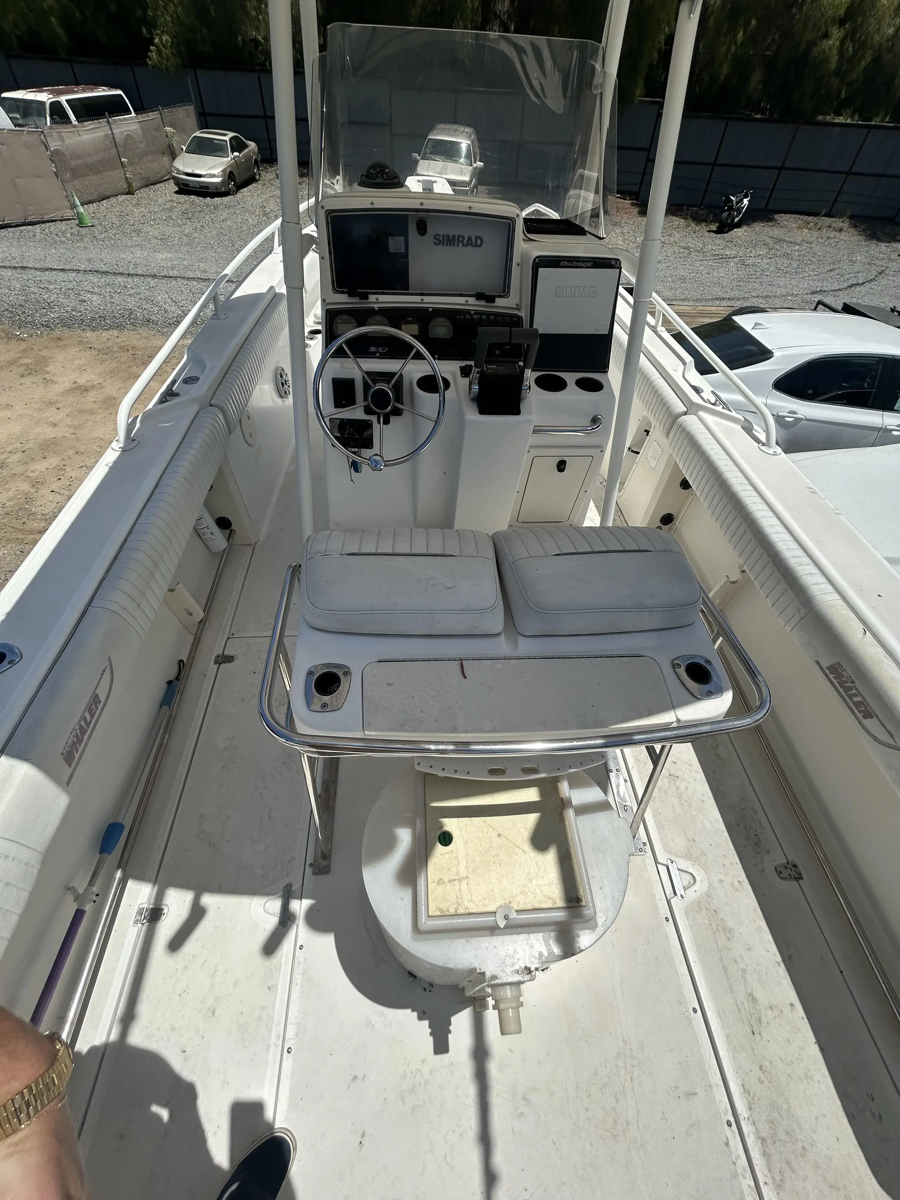 2000 Boston Whaler 300 outrage