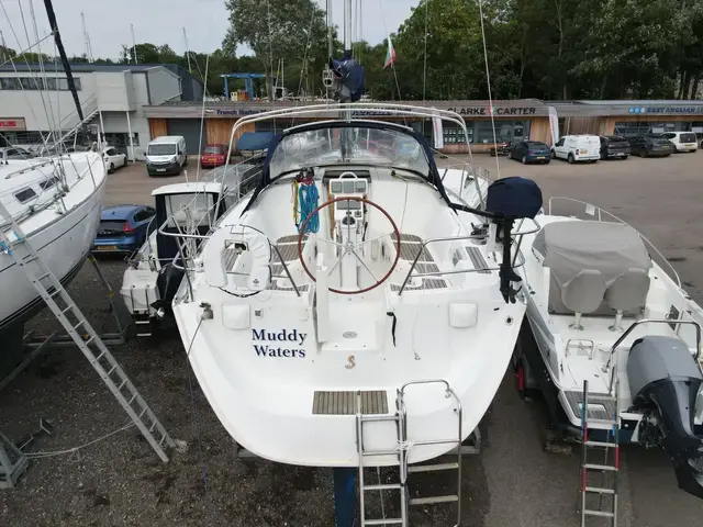 Beneteau Oceanis Clipper 373