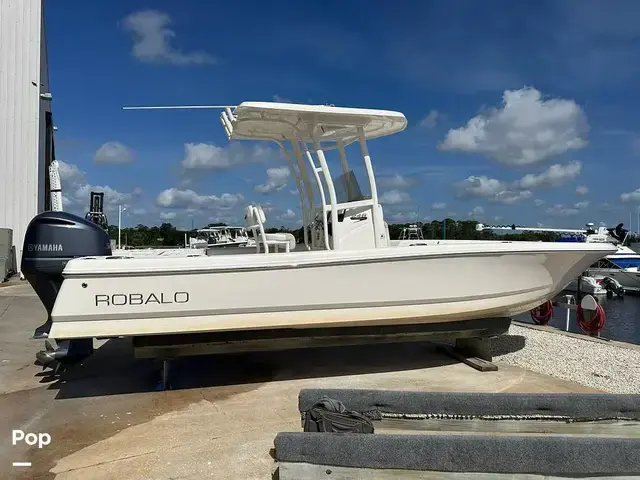 Robalo Cayman 246