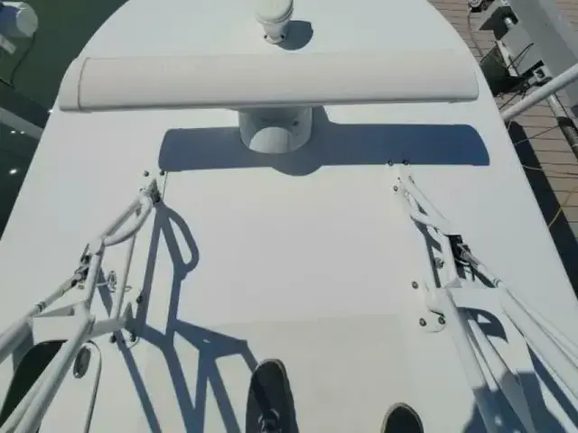 Island Runner Center Console