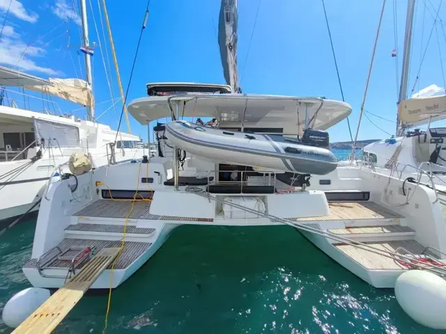 Lagoon 42