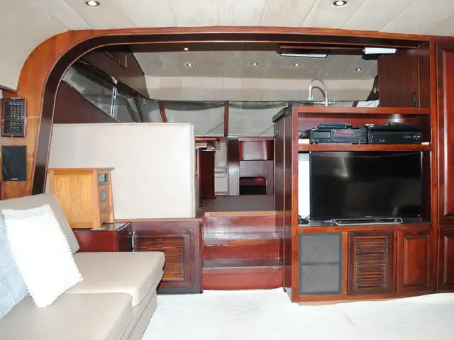 Johnson 63 Flybridge -