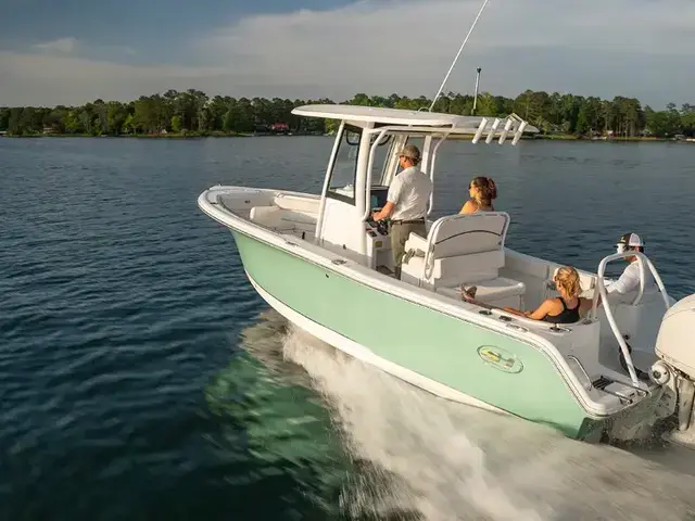 Sea Hunt Boats Ultra 239 SE