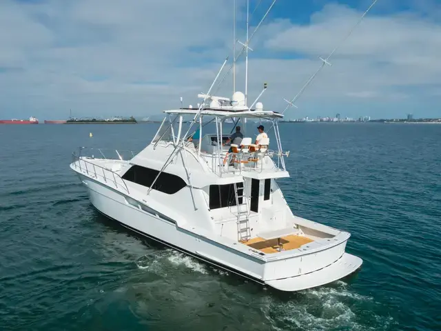 Hatteras 60'