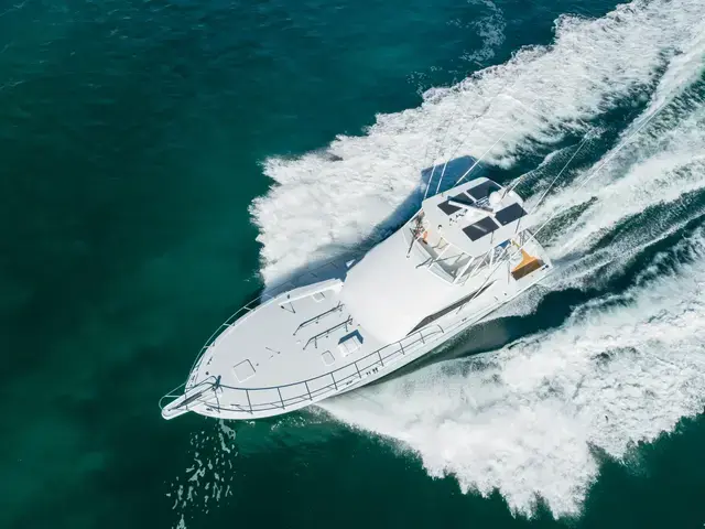 Hatteras 60'