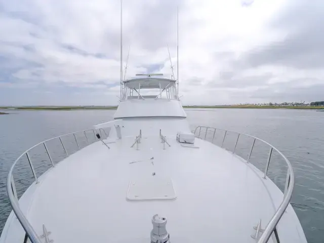 Hatteras 60'