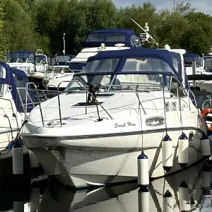 2000 Sealine S28